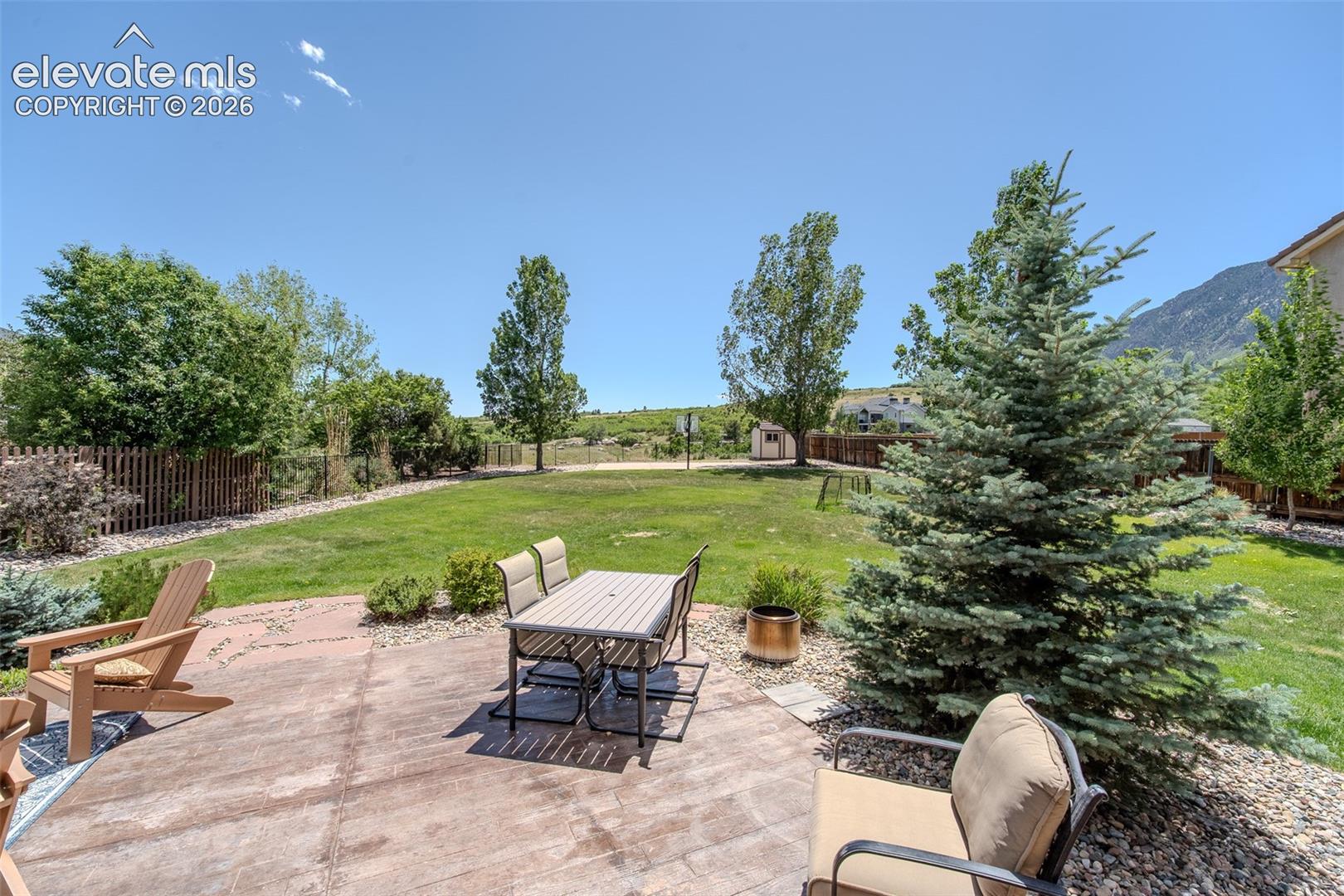 789 Capeglen Road