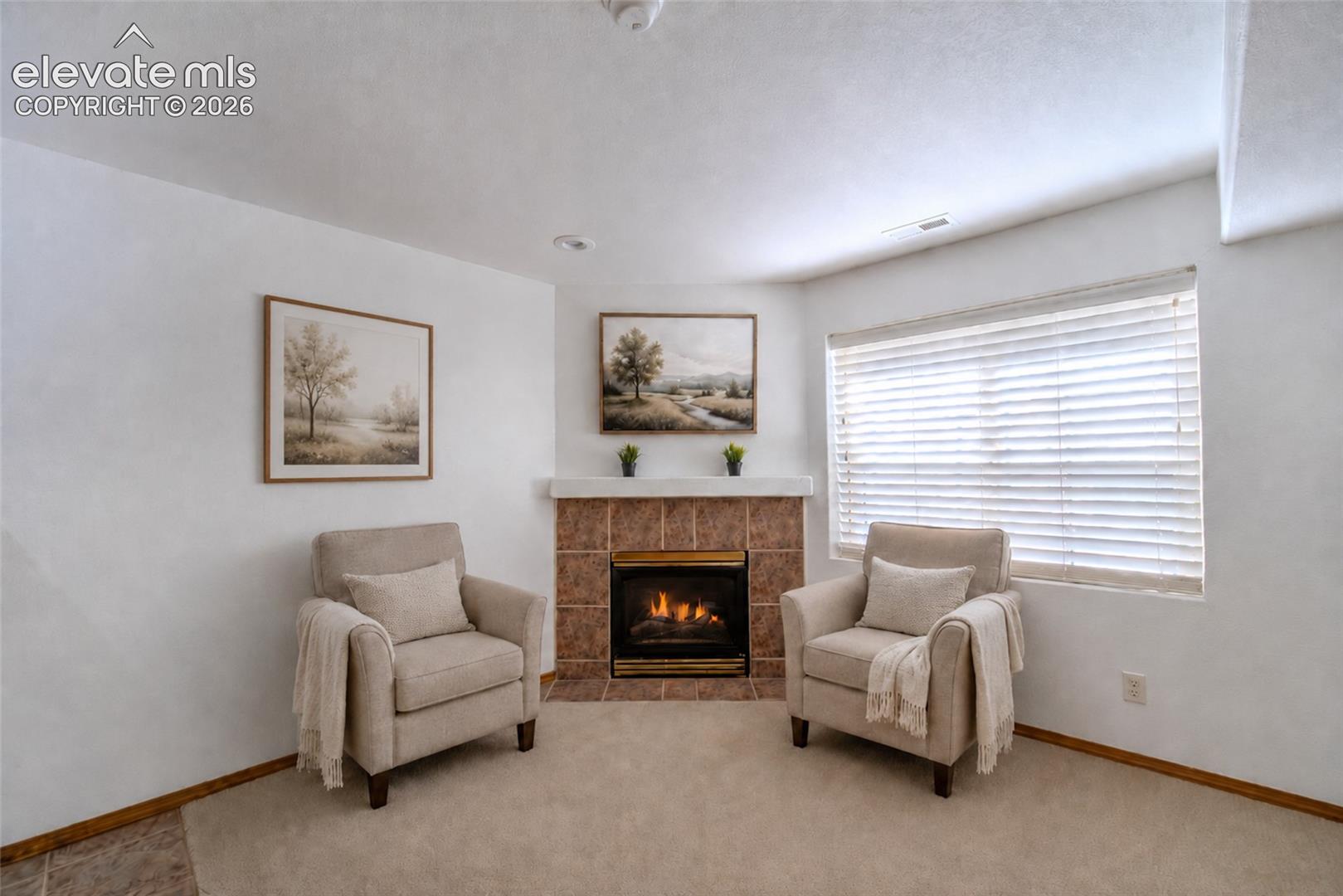 789 Capeglen Road