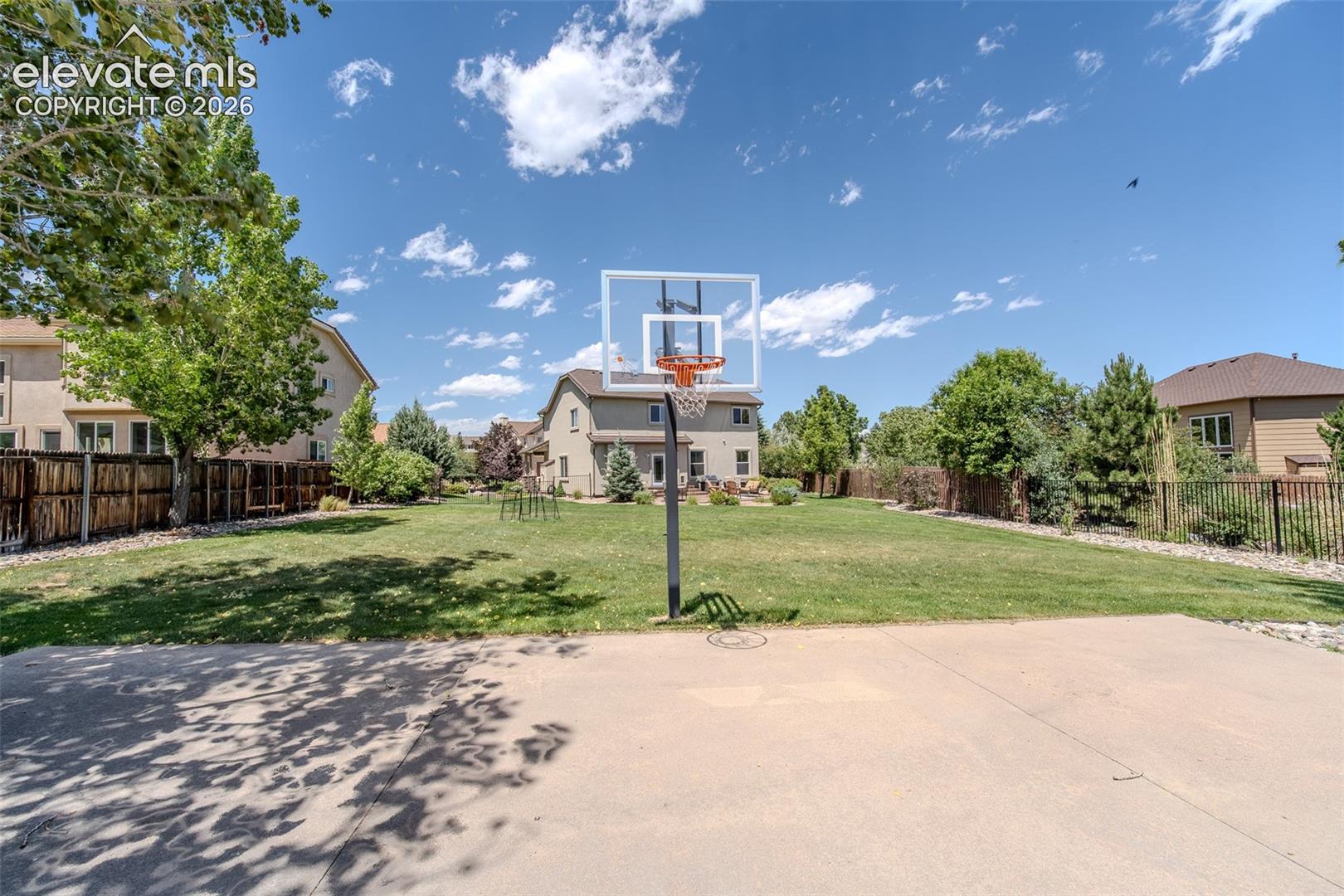 789 Capeglen Road