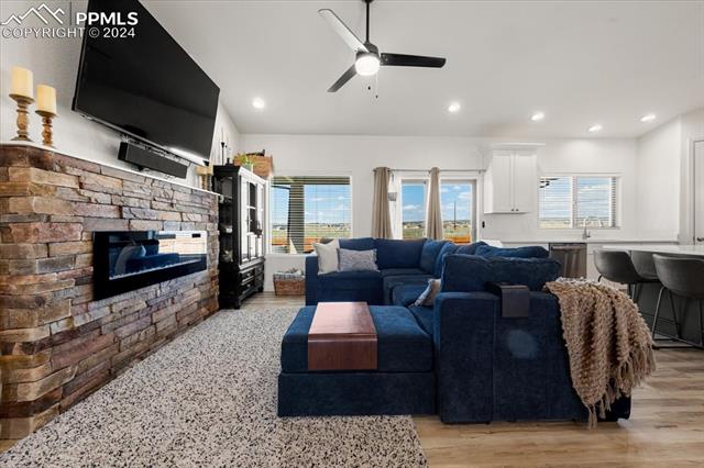 1457 N Platteville Boulevard