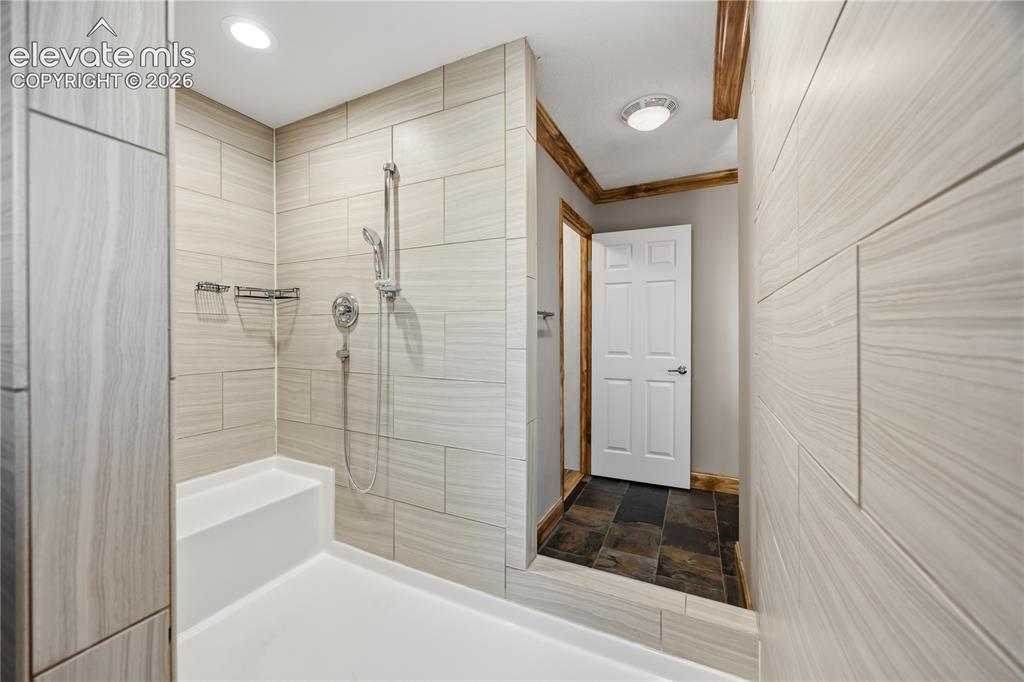 1088 Spotted Owl Way
