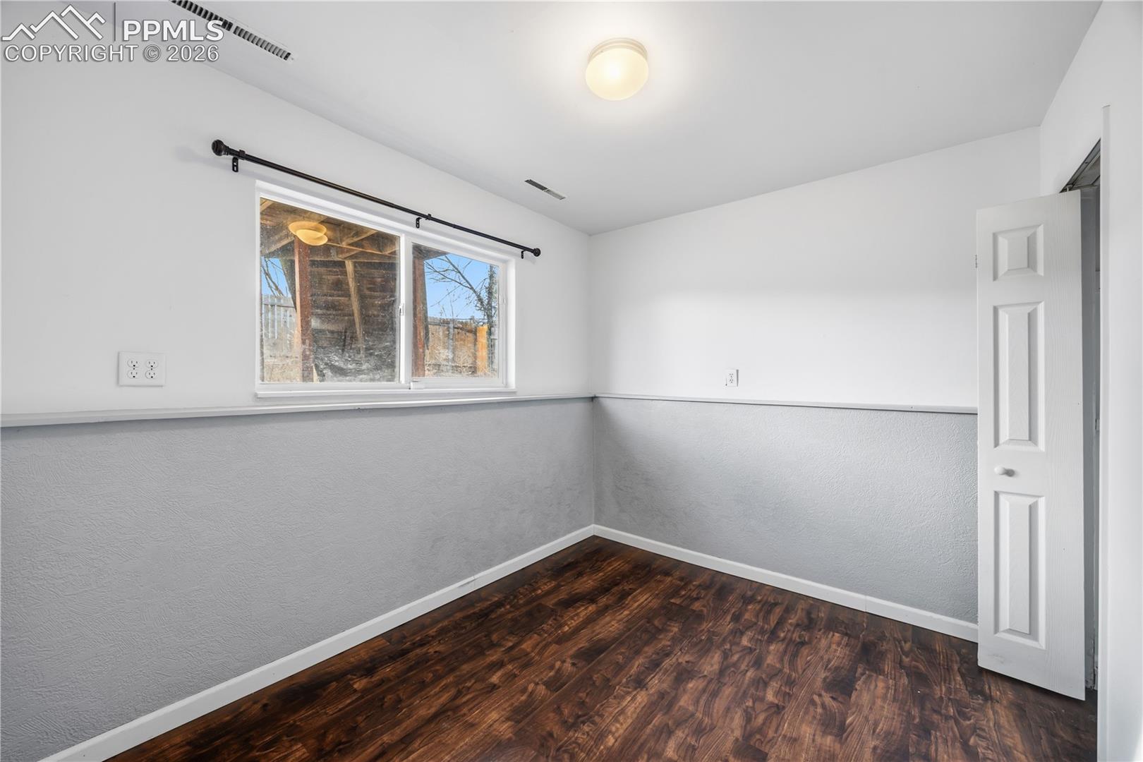 2105 Endicott Court