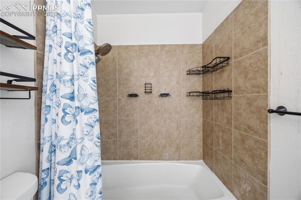 2105 Endicott Court