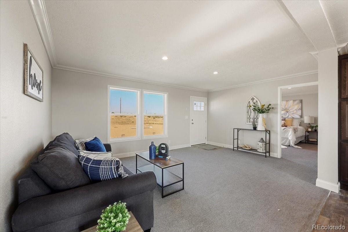 21165 CALLE PACIFICO Point