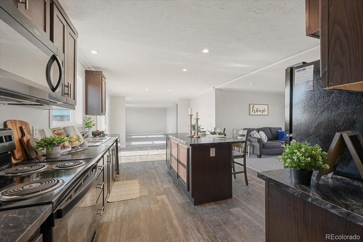 21165 CALLE PACIFICO Point