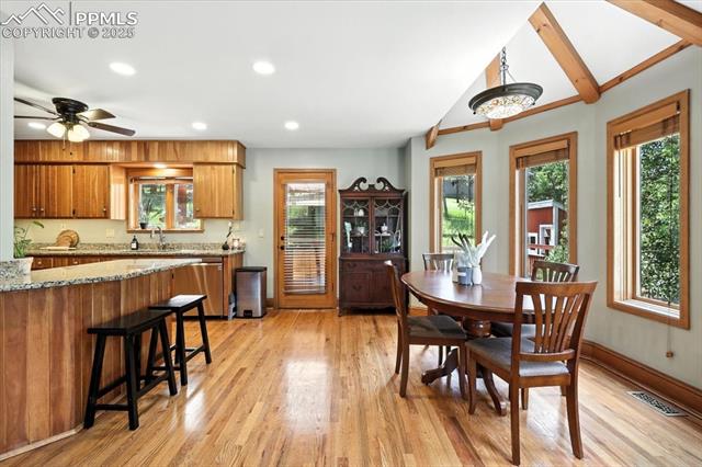 1975 Valley View Drive