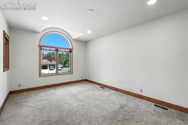 1975 Valley View Drive