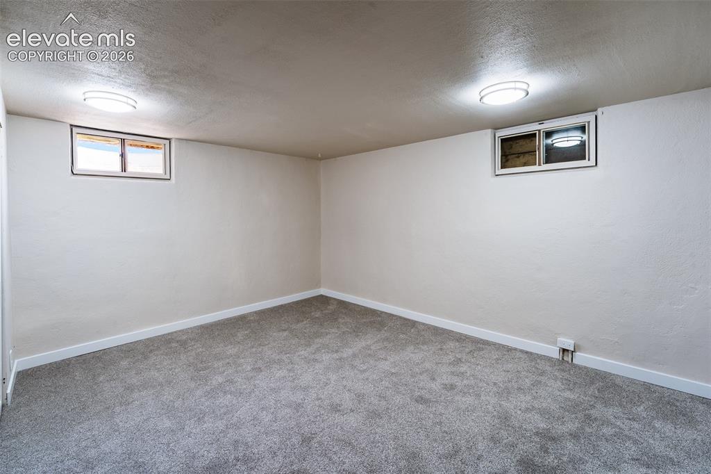 2518 Meadowlark Lane