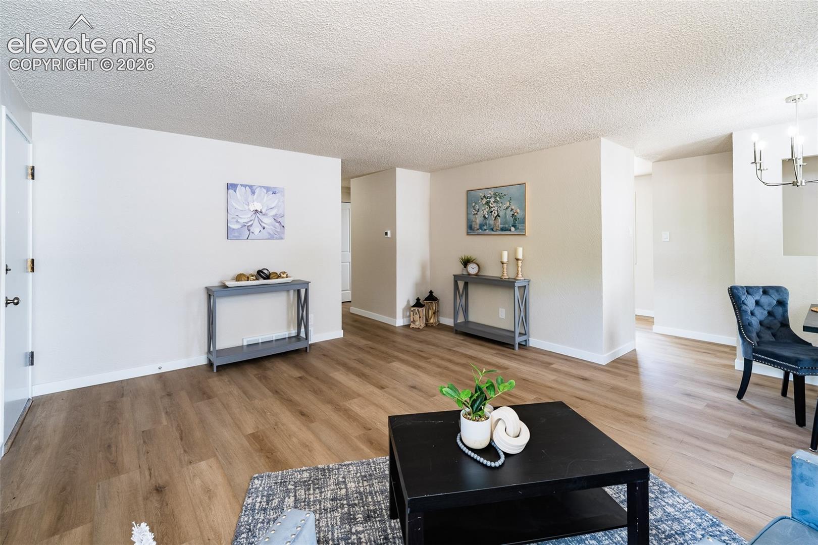 2518 Meadowlark Lane