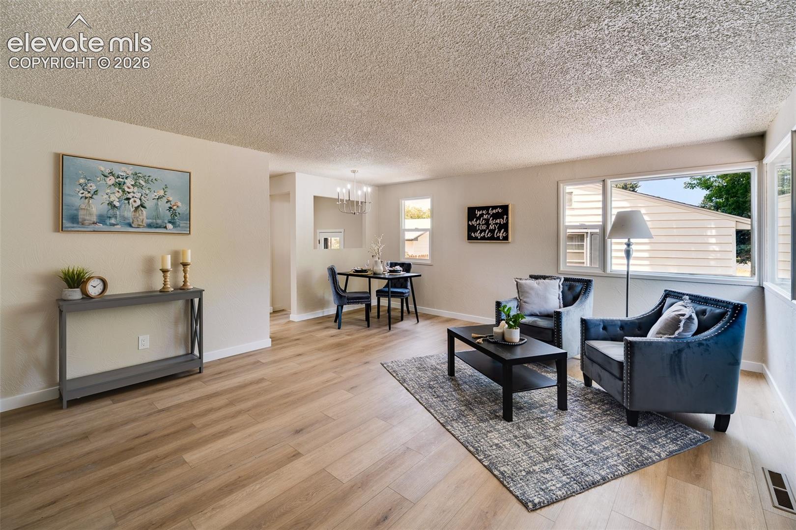 2518 Meadowlark Lane