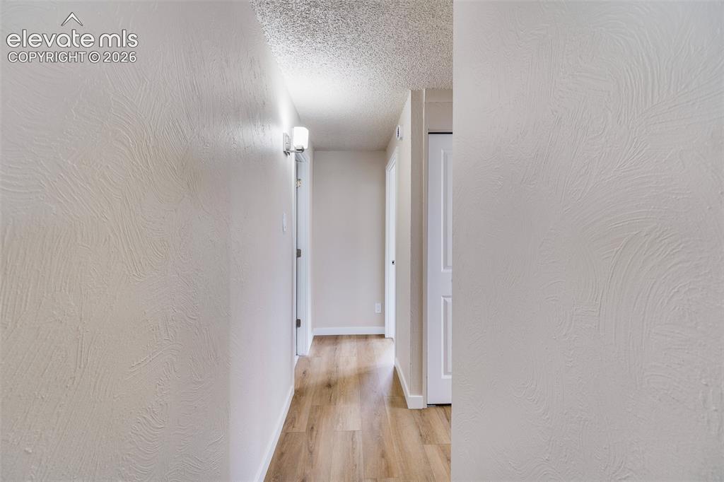 2518 Meadowlark Lane