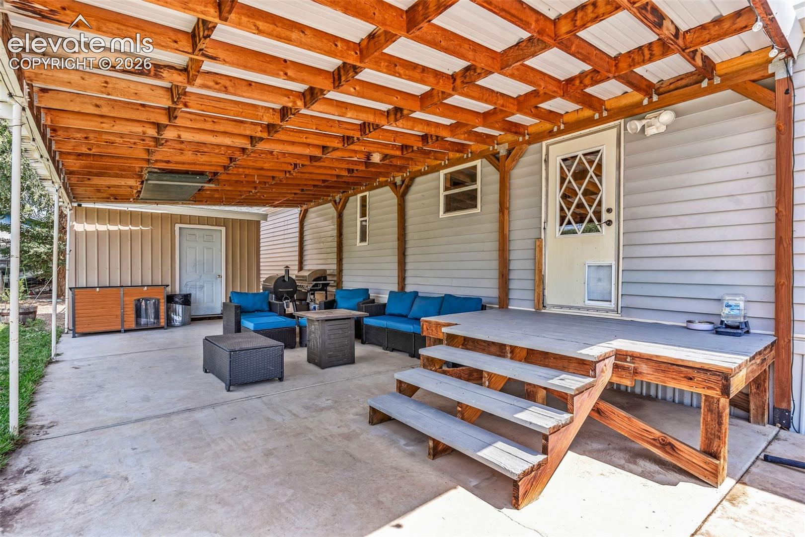 911 Phelps Avenue