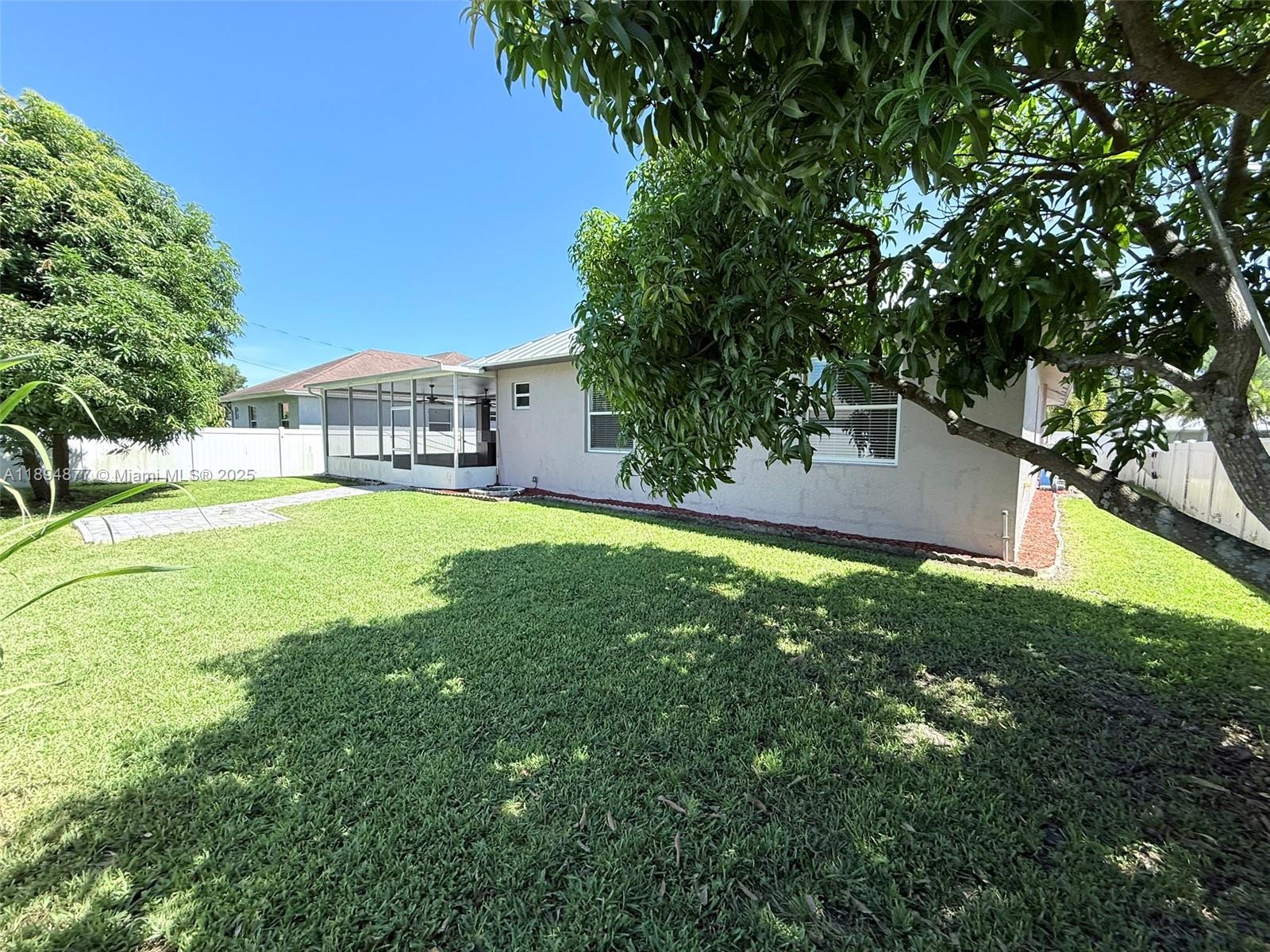 1749 SW Desert Ave, Port St. Lucie