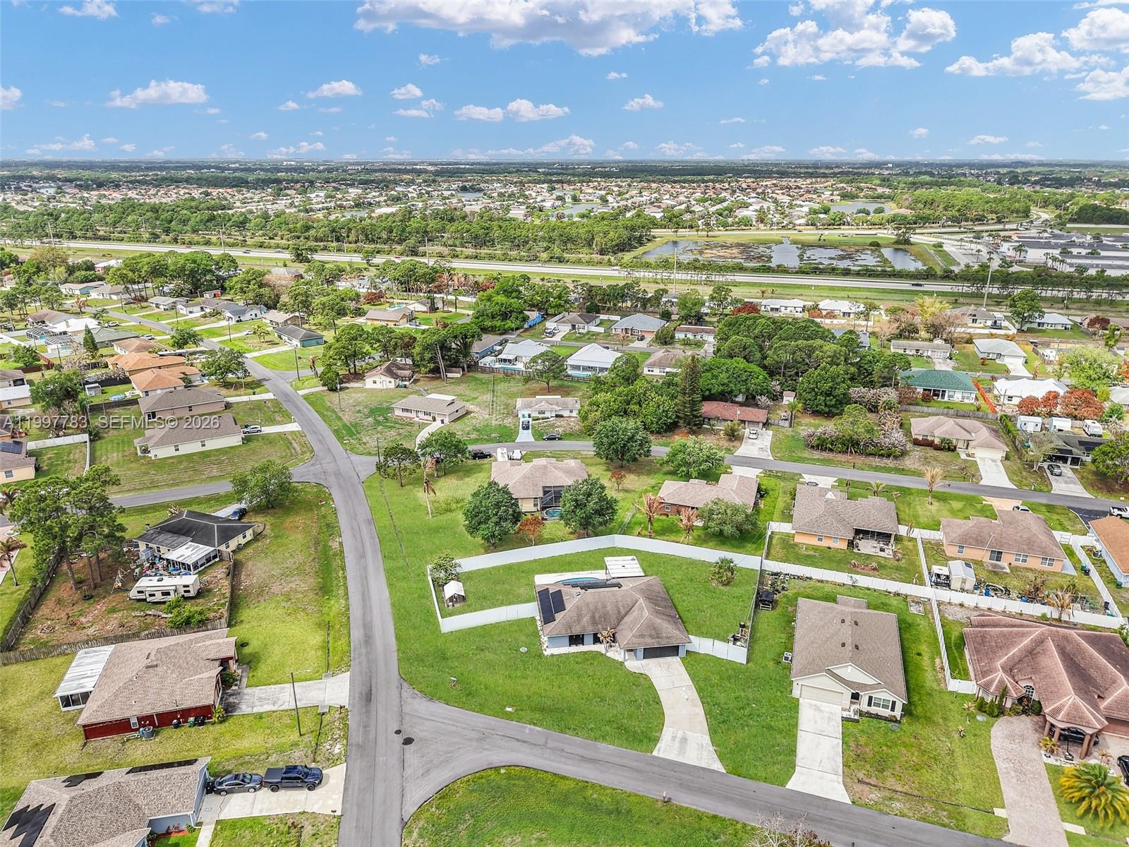 702 NW Orchid St, Port St. Lucie