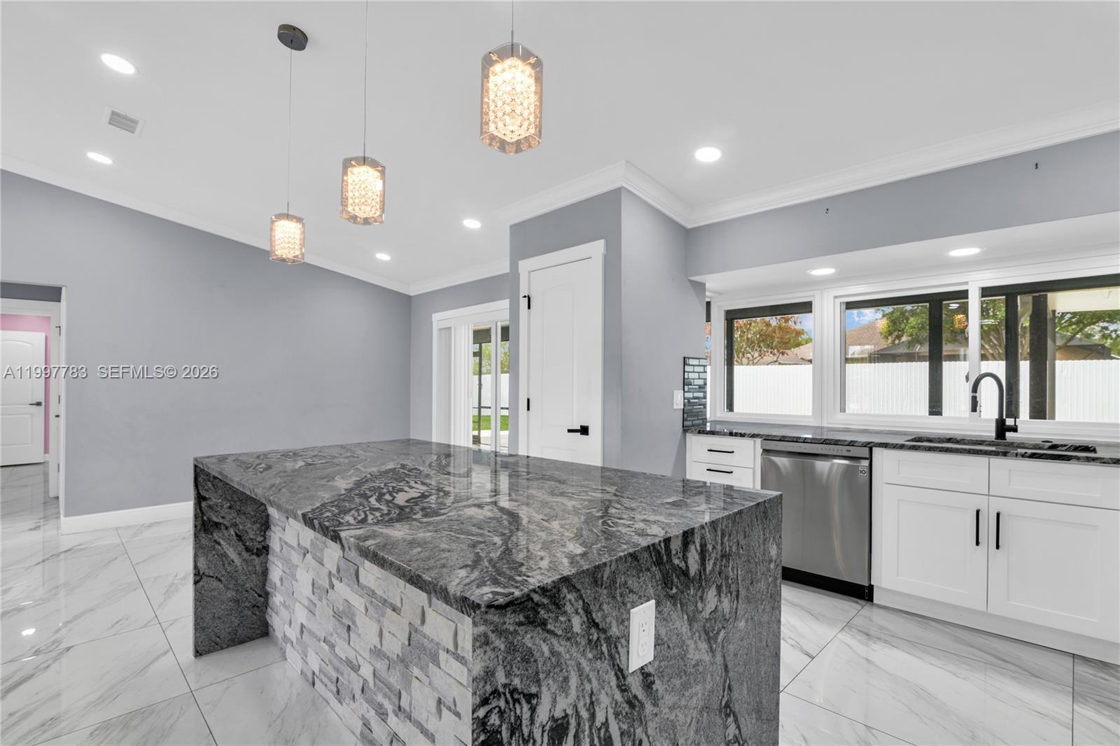 702 NW Orchid St, Port St. Lucie