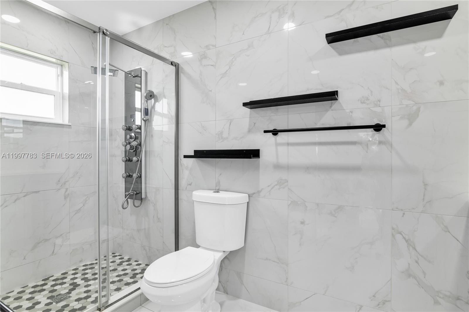 702 NW Orchid St, Port St. Lucie