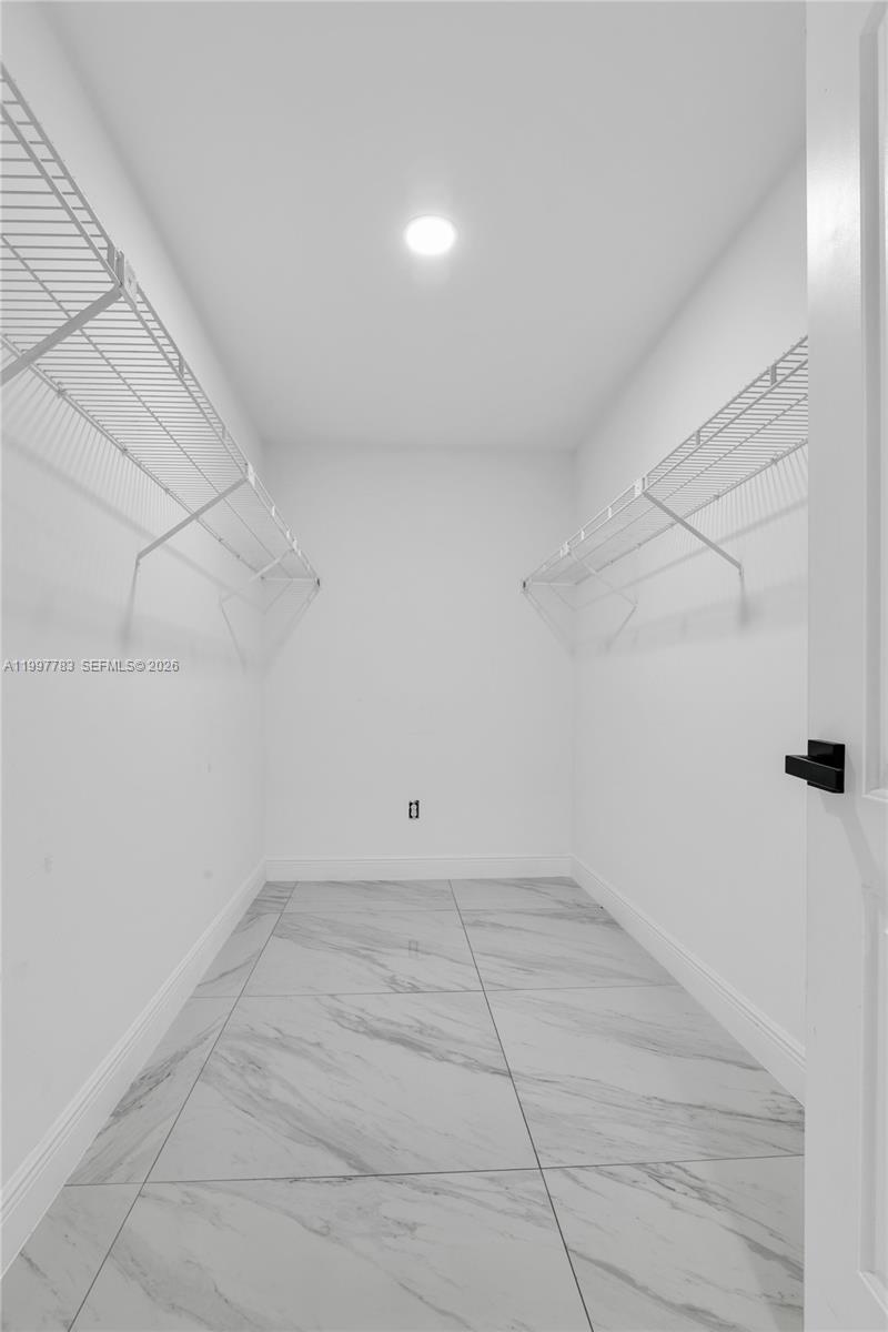 702 NW Orchid St, Port St. Lucie