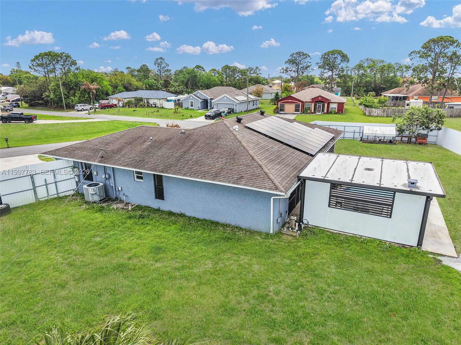 702 NW Orchid St, Port St. Lucie