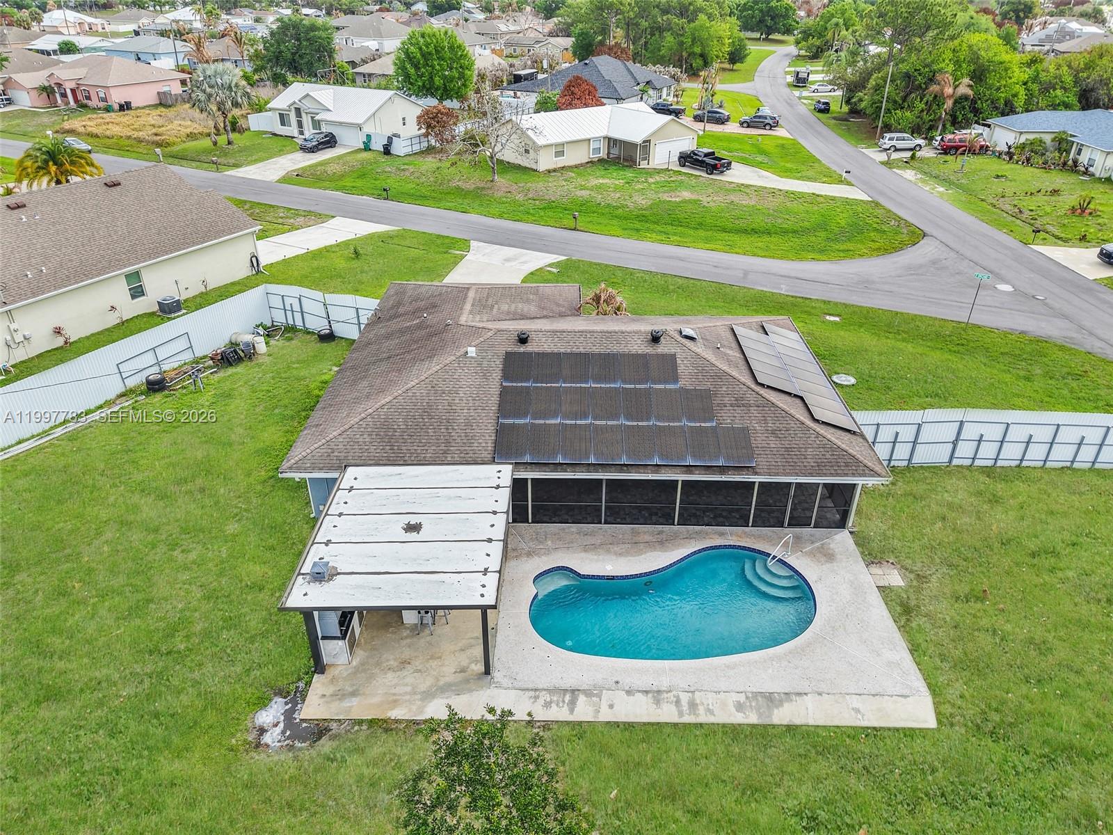 702 NW Orchid St, Port St. Lucie