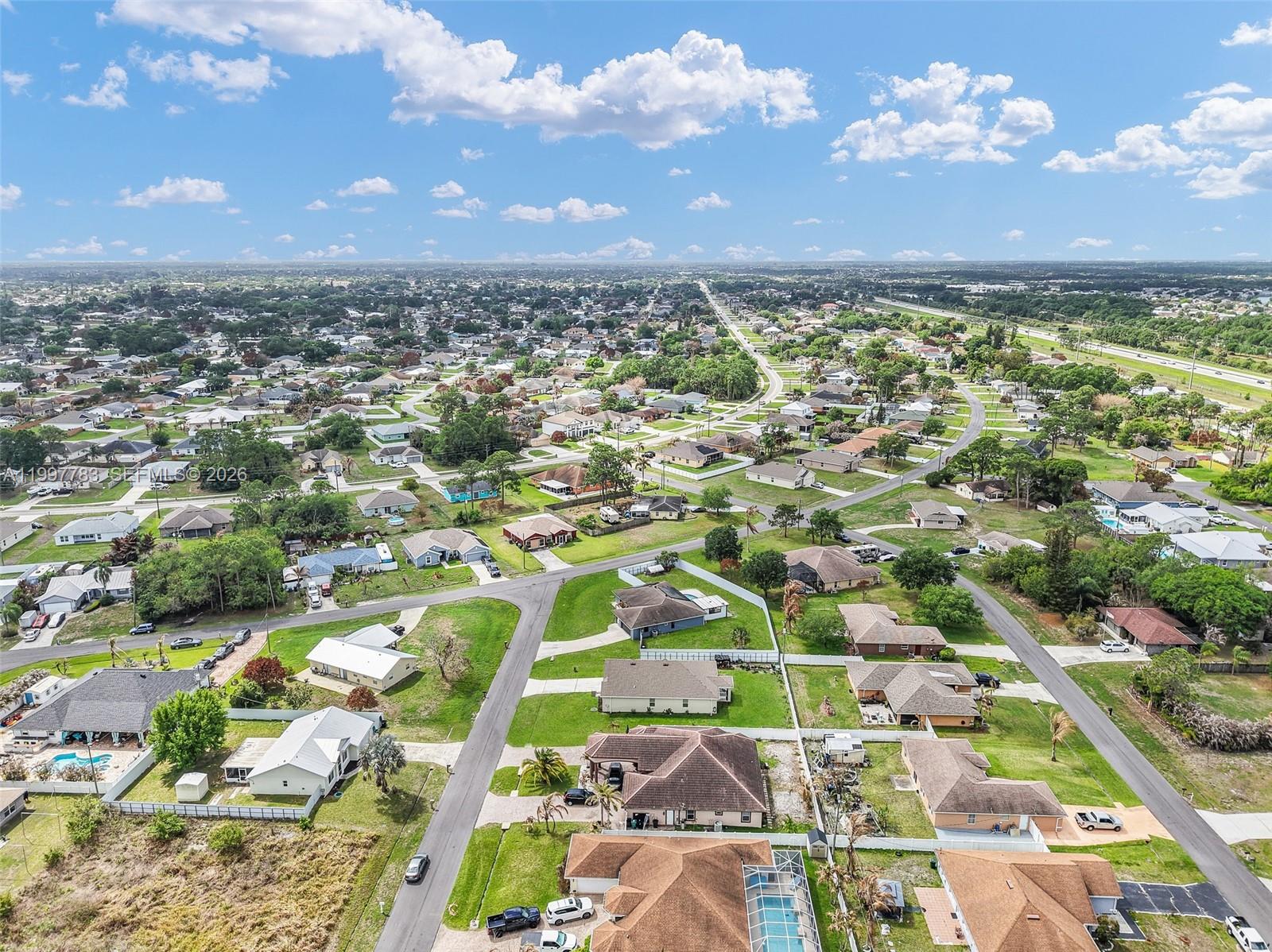 702 NW Orchid St, Port St. Lucie