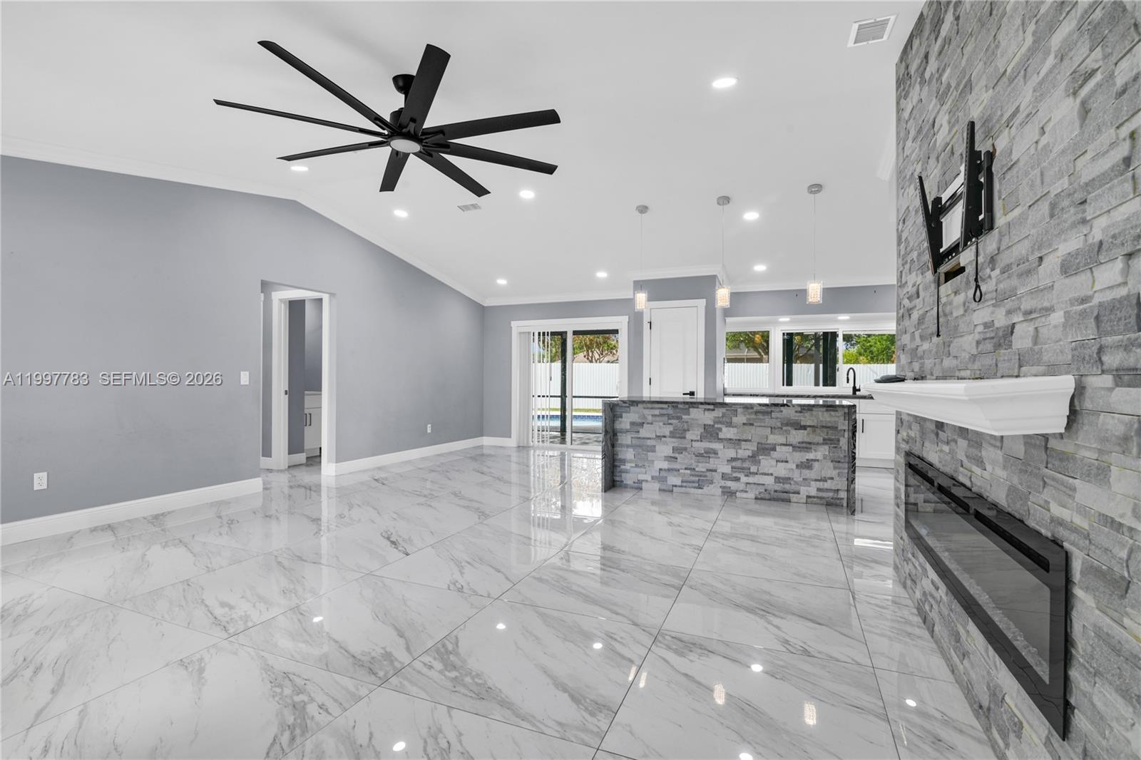 702 NW Orchid St, Port St. Lucie