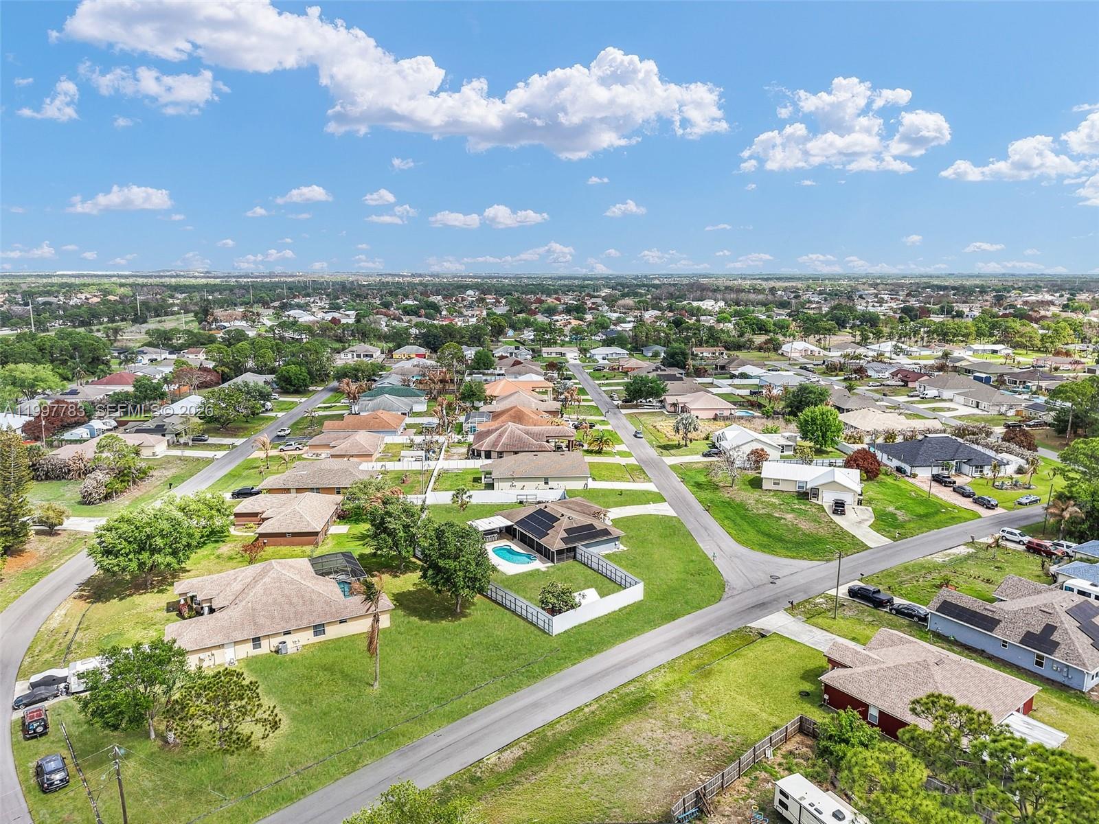 702 NW Orchid St, Port St. Lucie