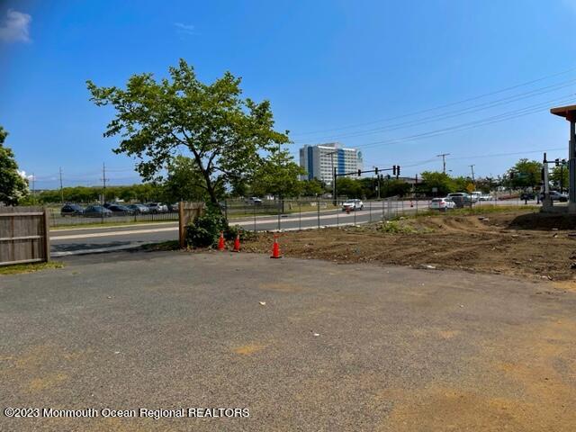 73 2nd Avenue