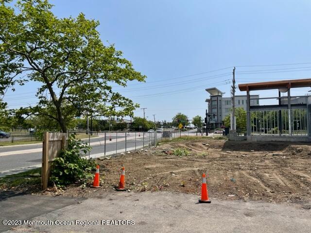 73 2nd Avenue