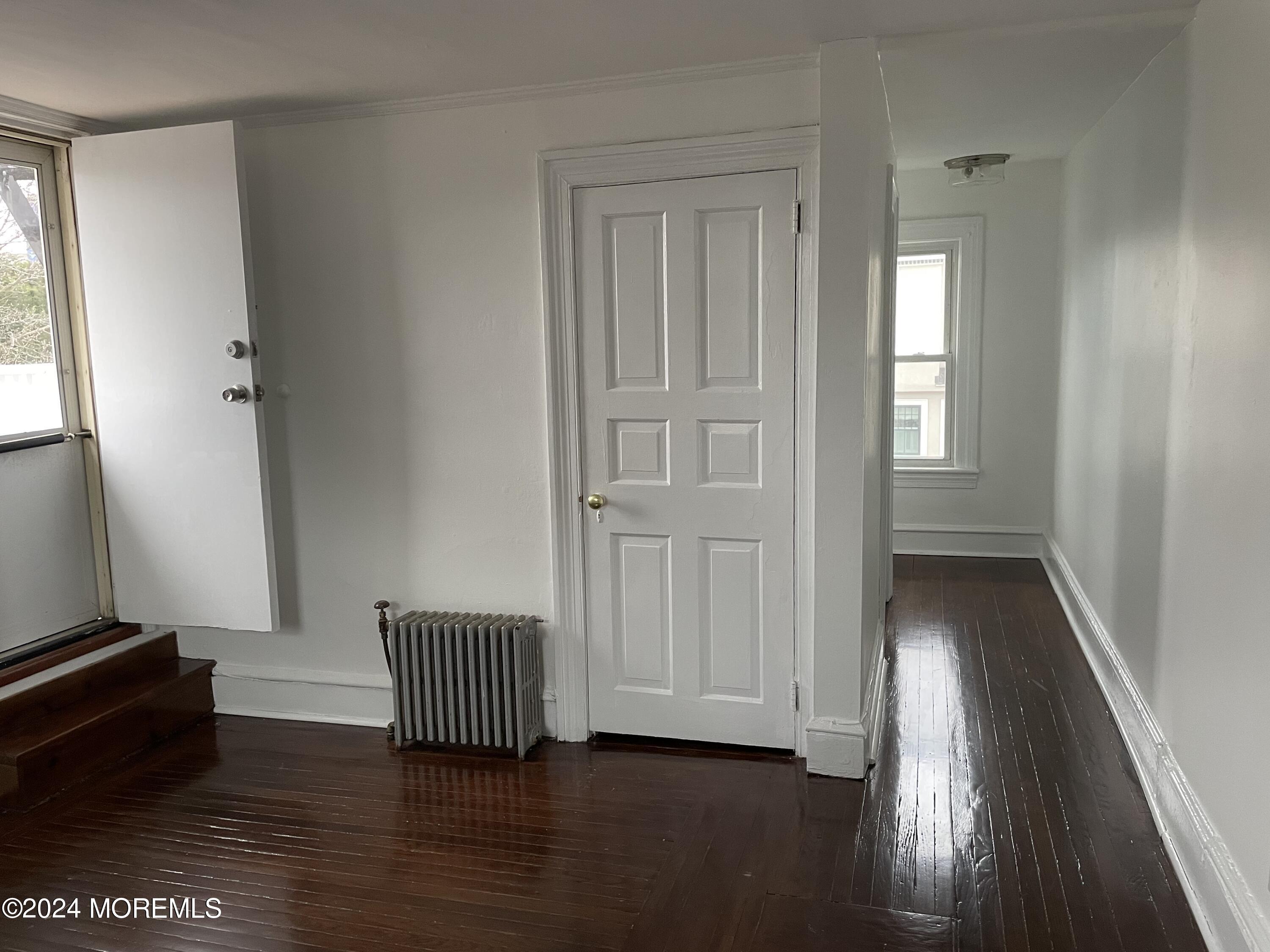 400 Asbury Avenue, 5
