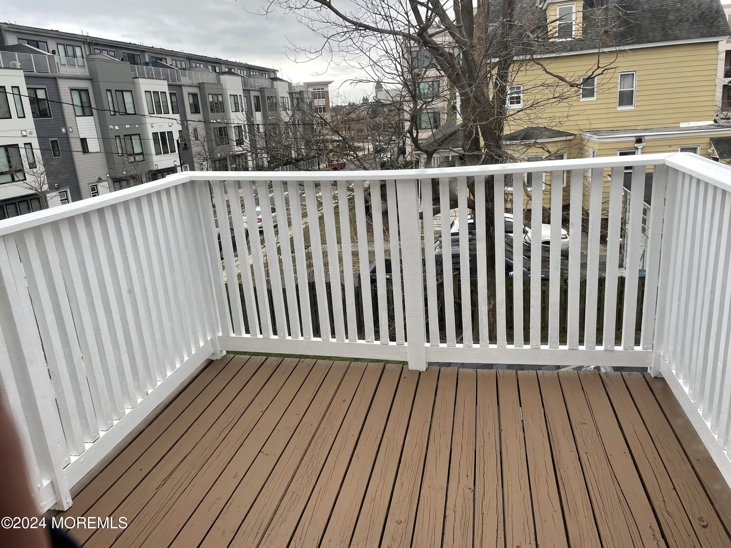400 Asbury Avenue, 5