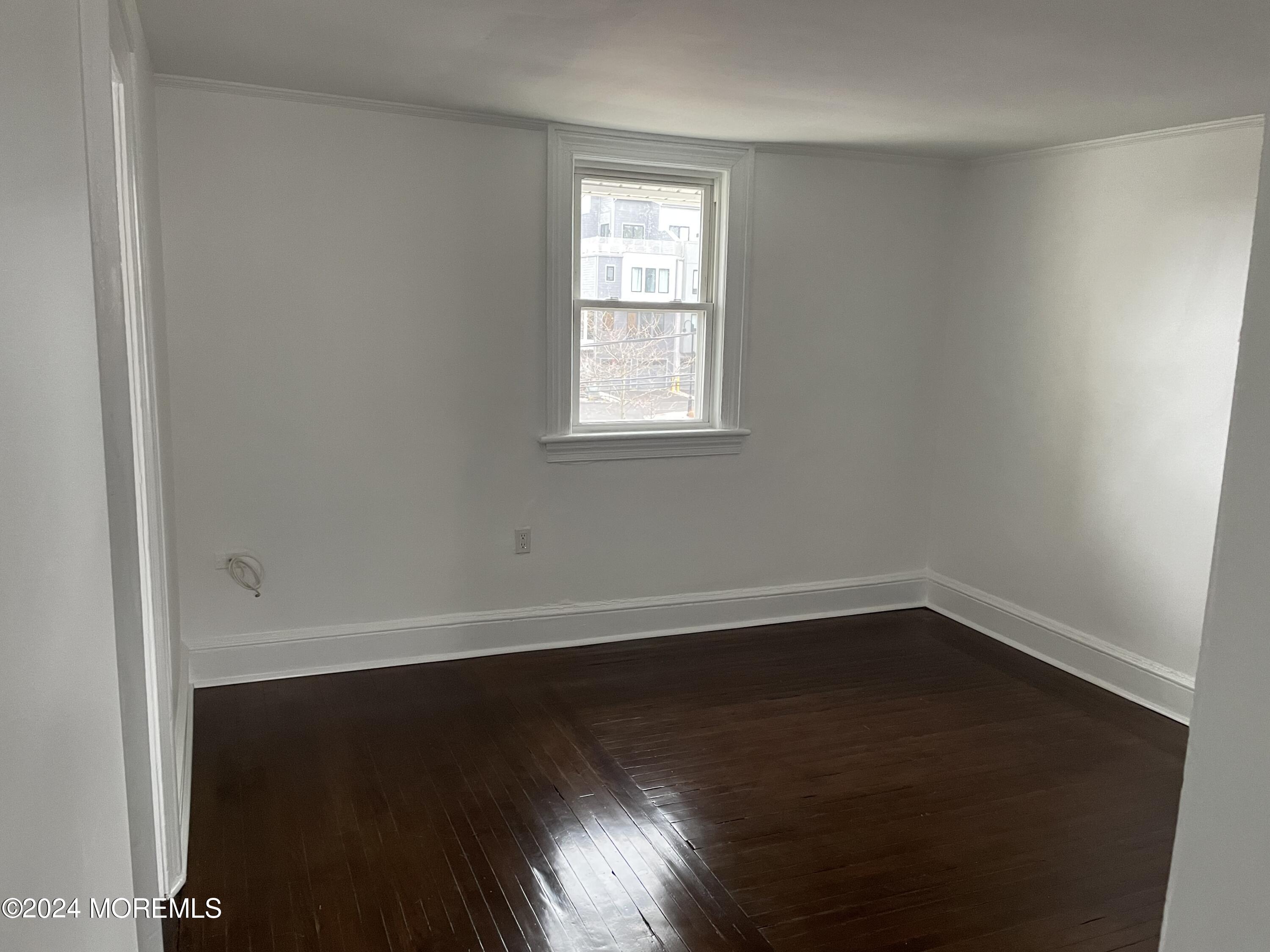 400 Asbury Avenue, 5