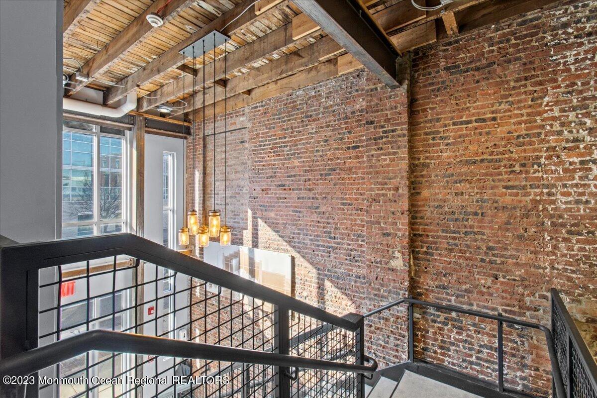 613 Bangs Avenue