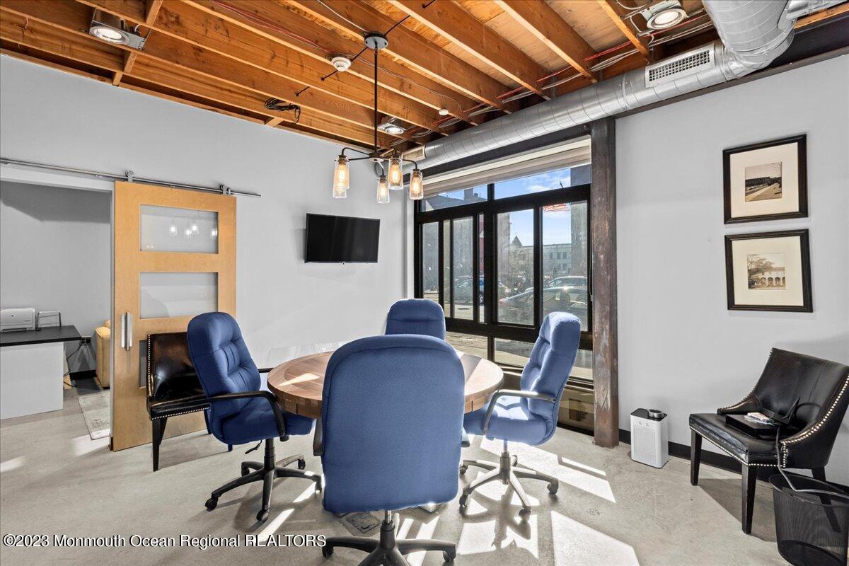 613 Bangs Avenue