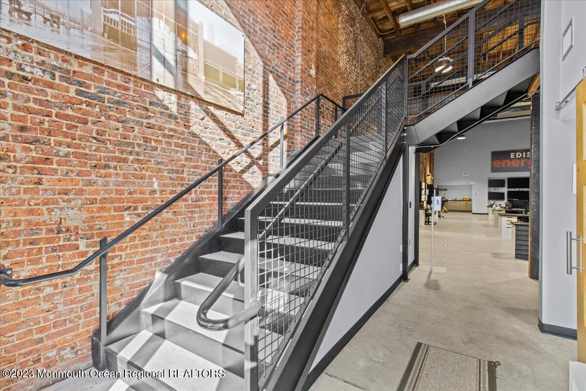 613 Bangs Avenue