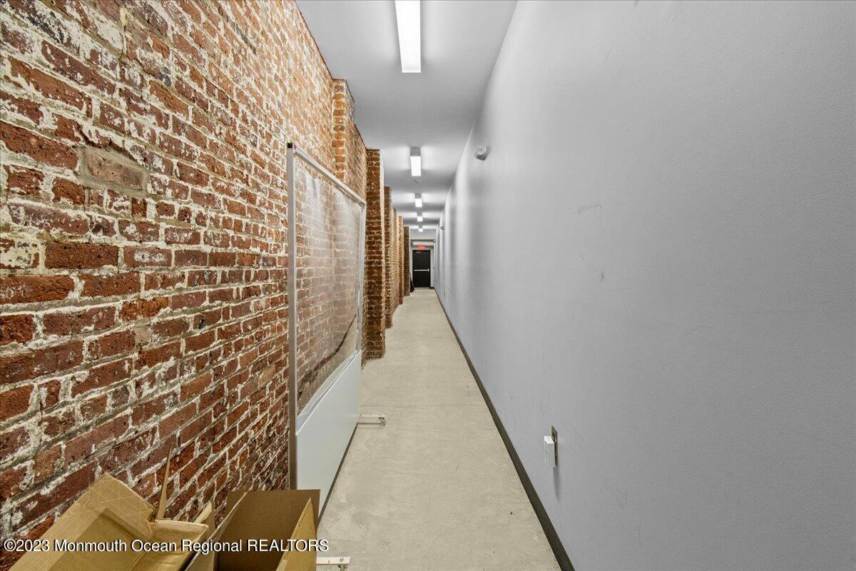 613 Bangs Avenue