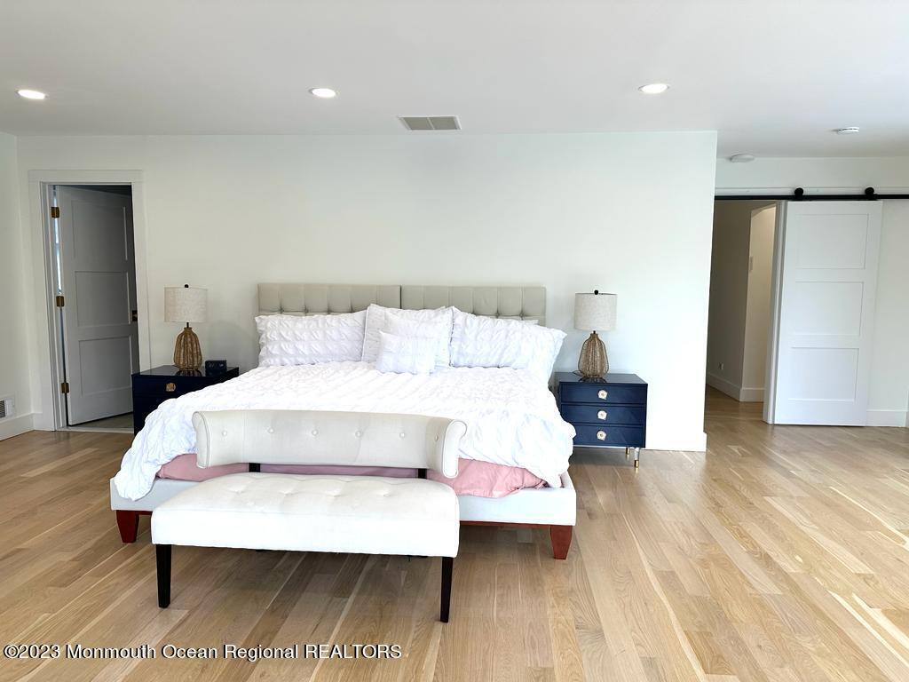 16 Woods Road