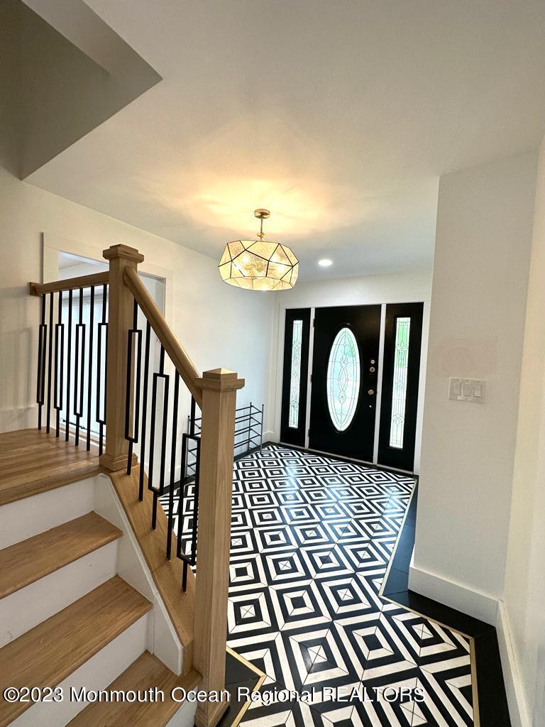 16 Woods Road