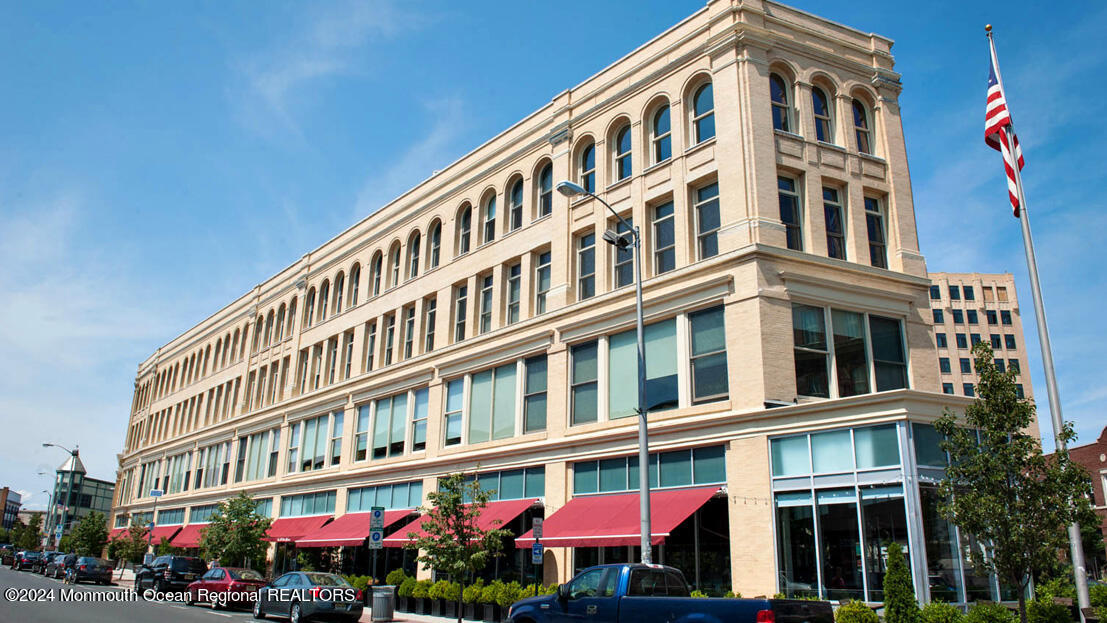 300 Emory Street, 416