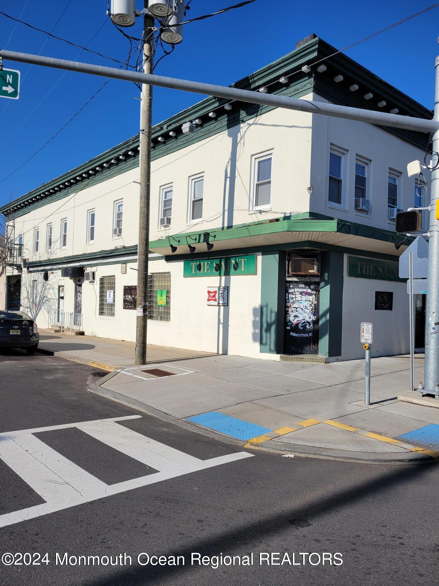 623 Main Street, 601