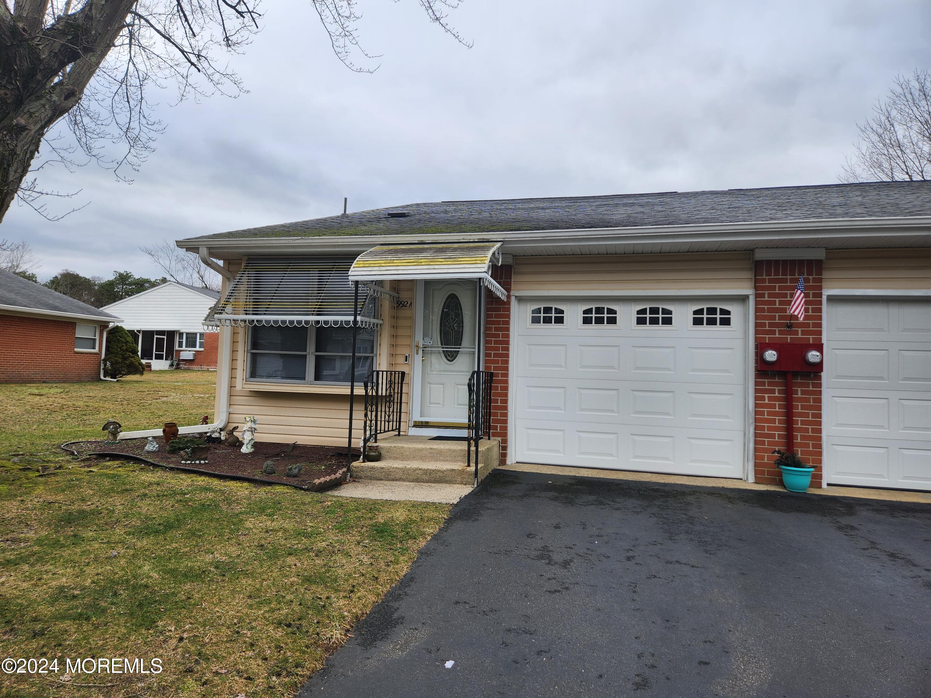 992 Constitution Boulevard, A