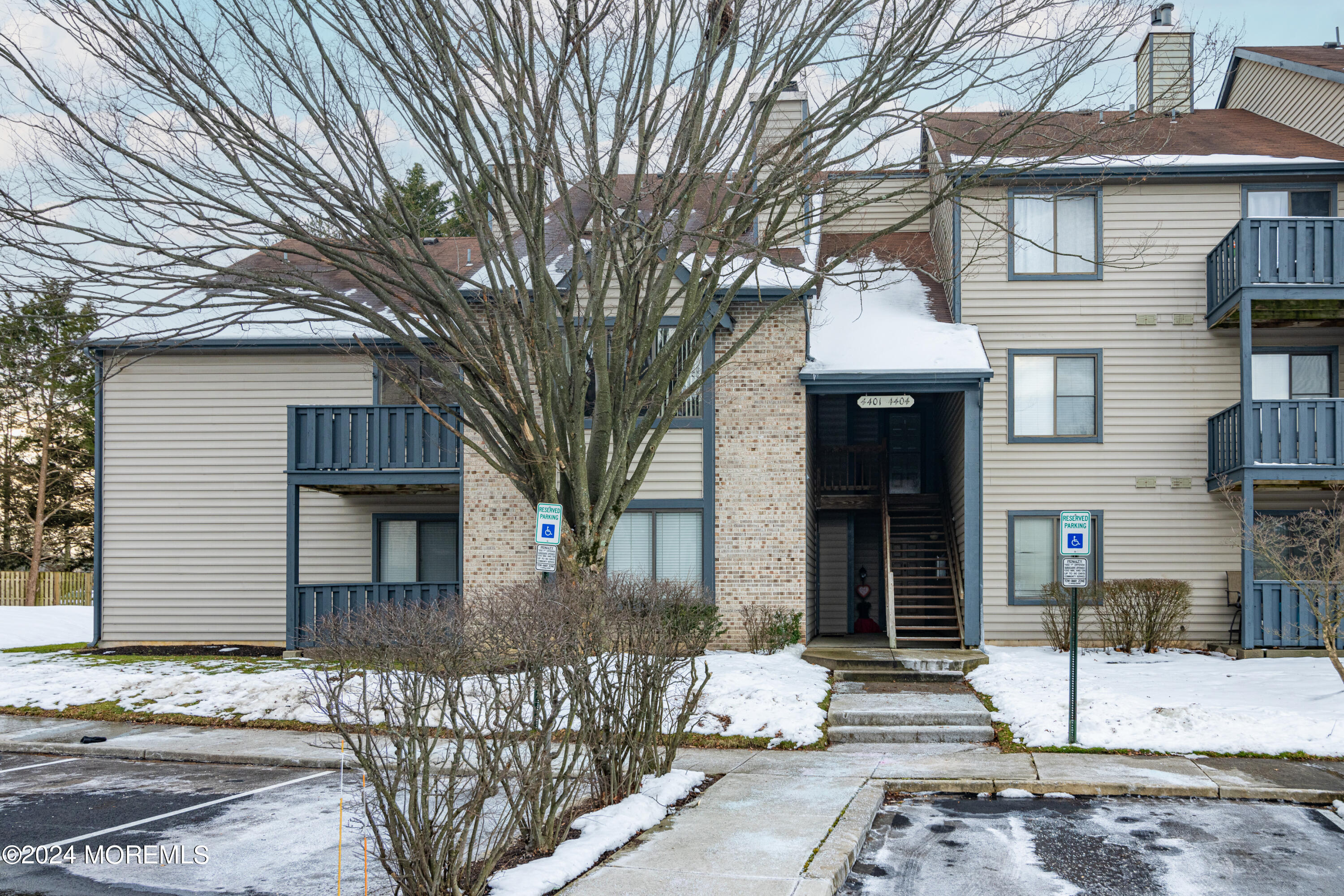 4403 Aberdeen Drive, B