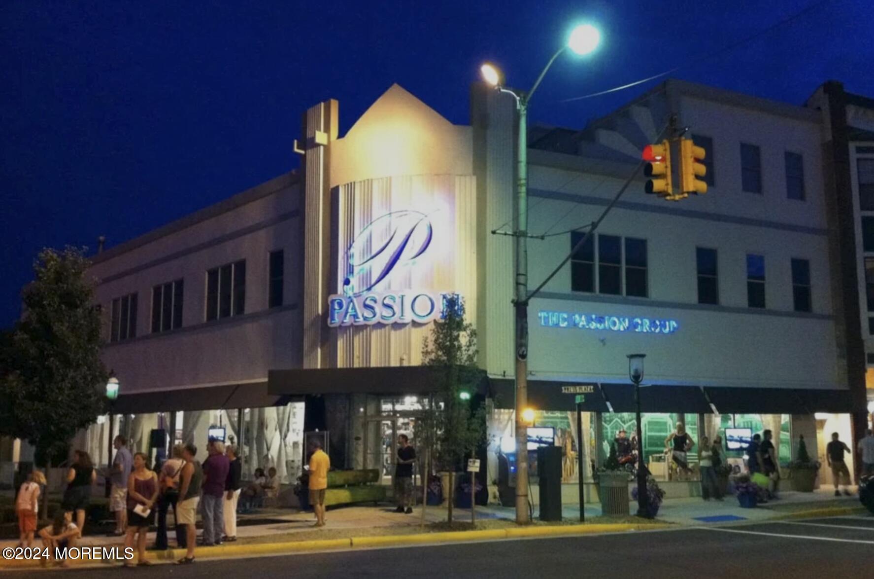 600 Cookman Avenue, 101