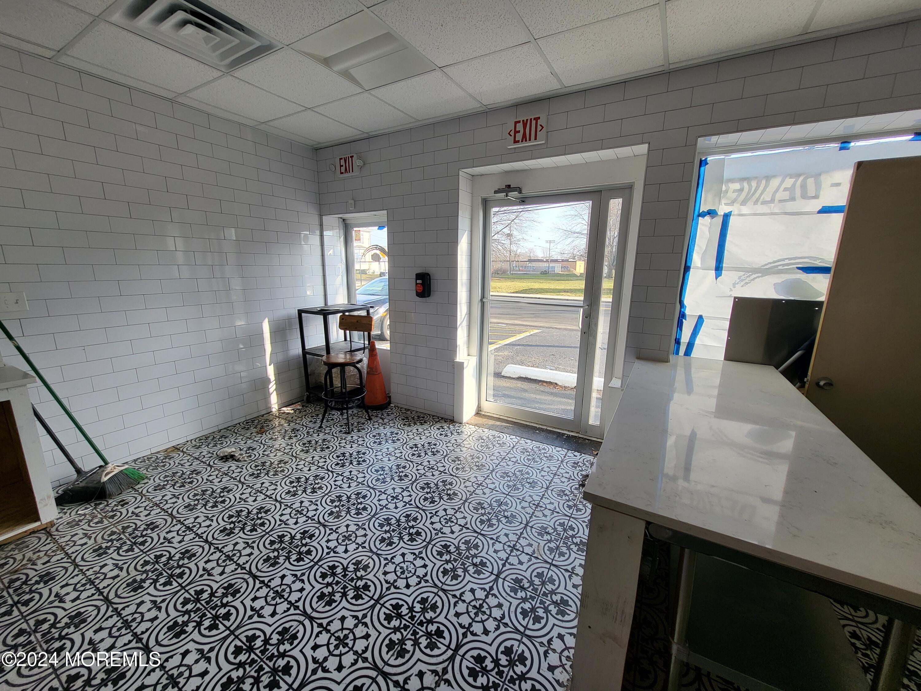 366 Broad Street, South