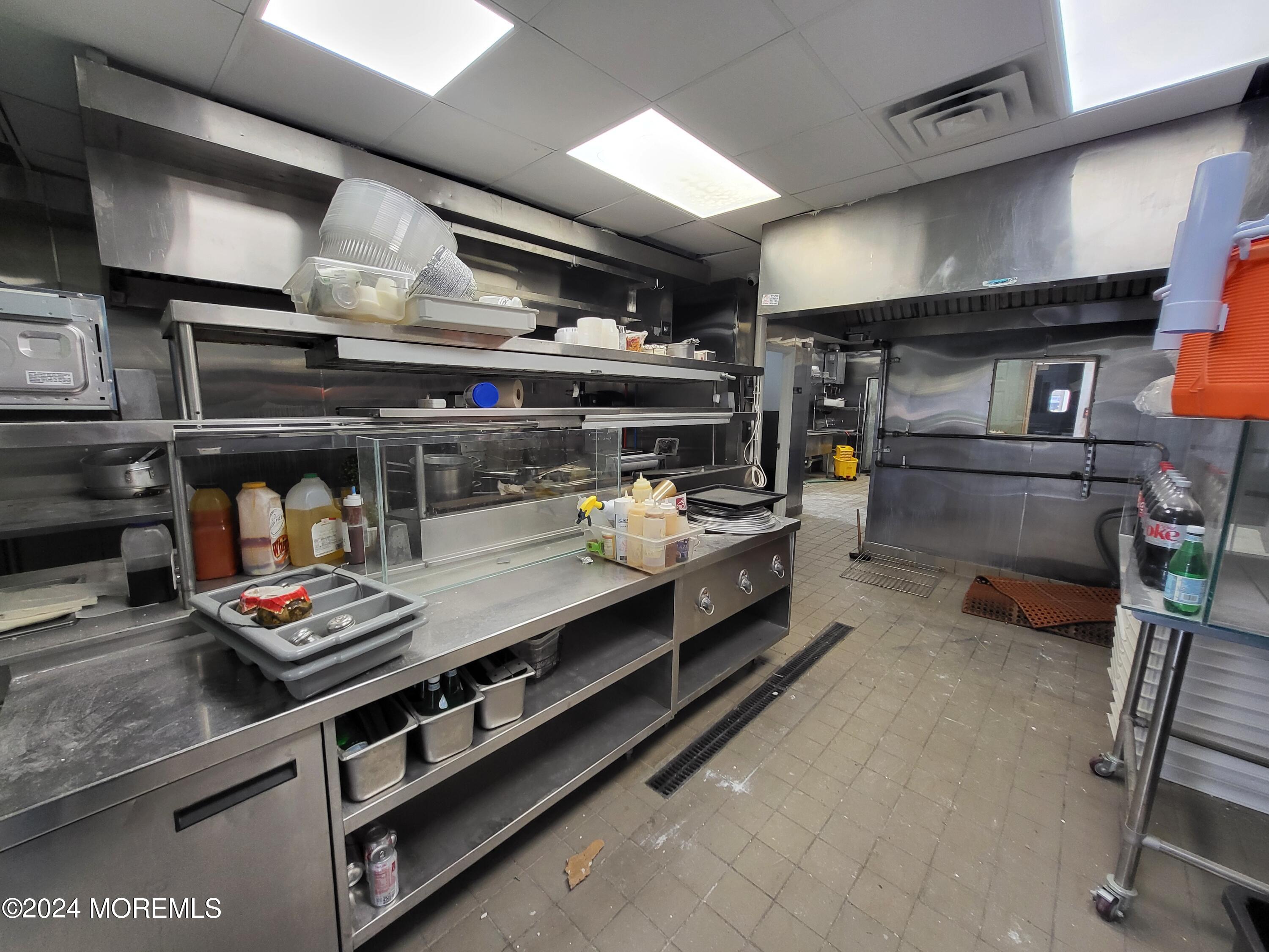 366 Broad Street, South