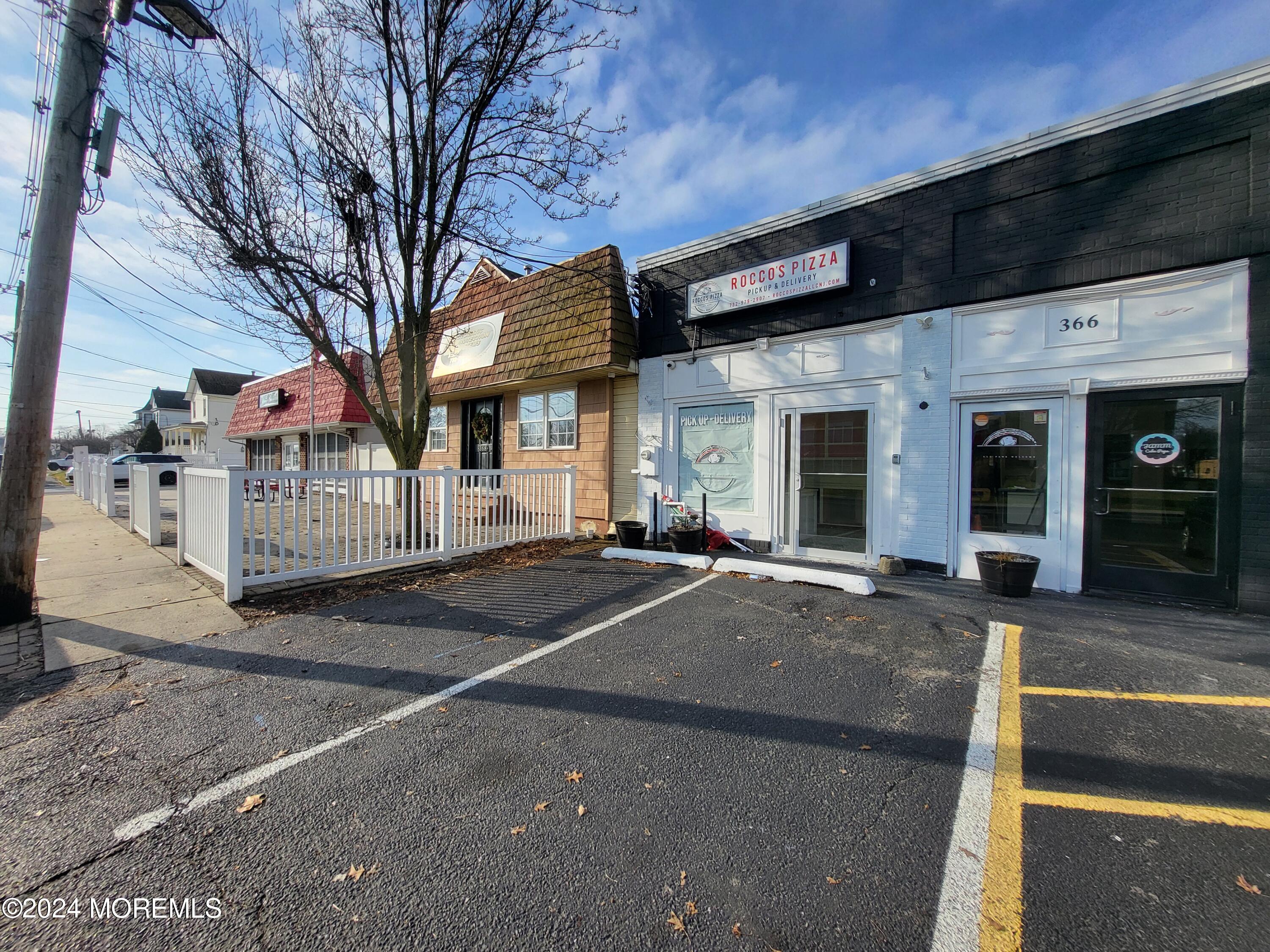 366 Broad Street, South