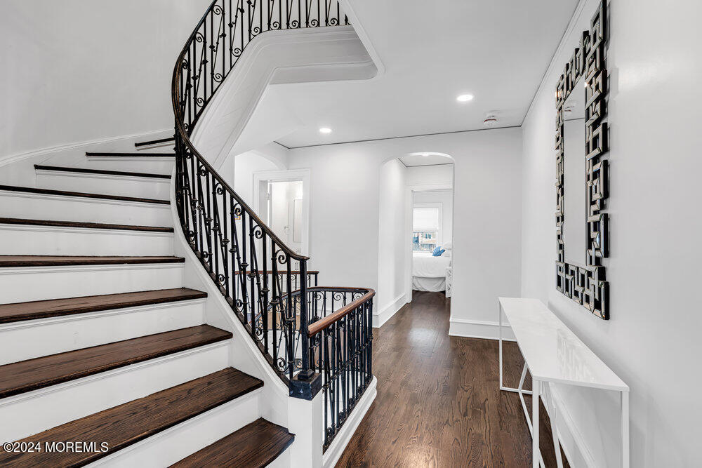 405 Sunset Avenue