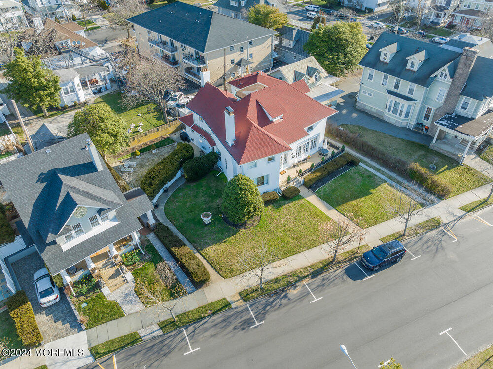 405 Sunset Avenue