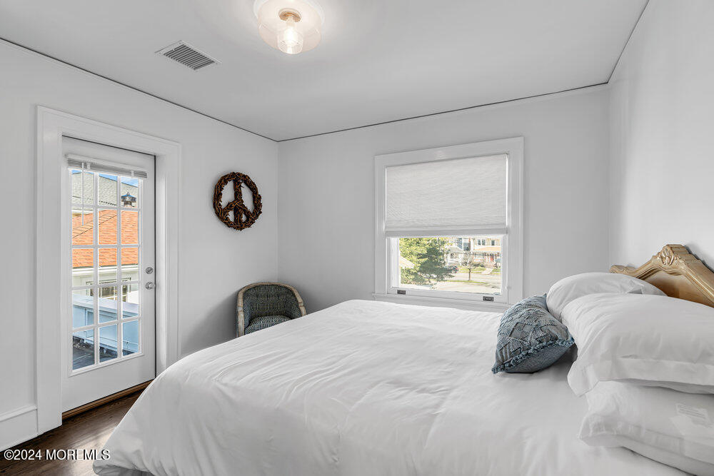 405 Sunset Avenue