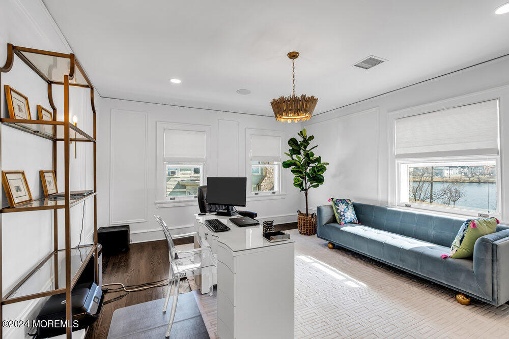 405 Sunset Avenue