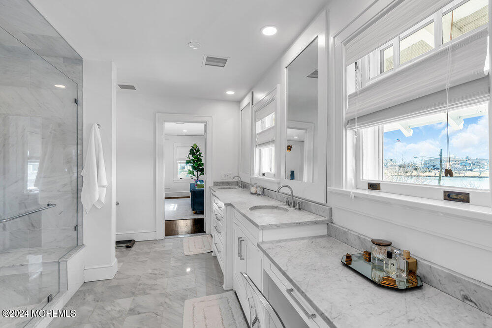 405 Sunset Avenue